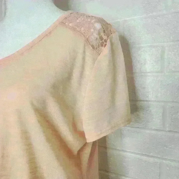 Onyx moda women's light pink lace trim blouse size large - Picture 4 of 9